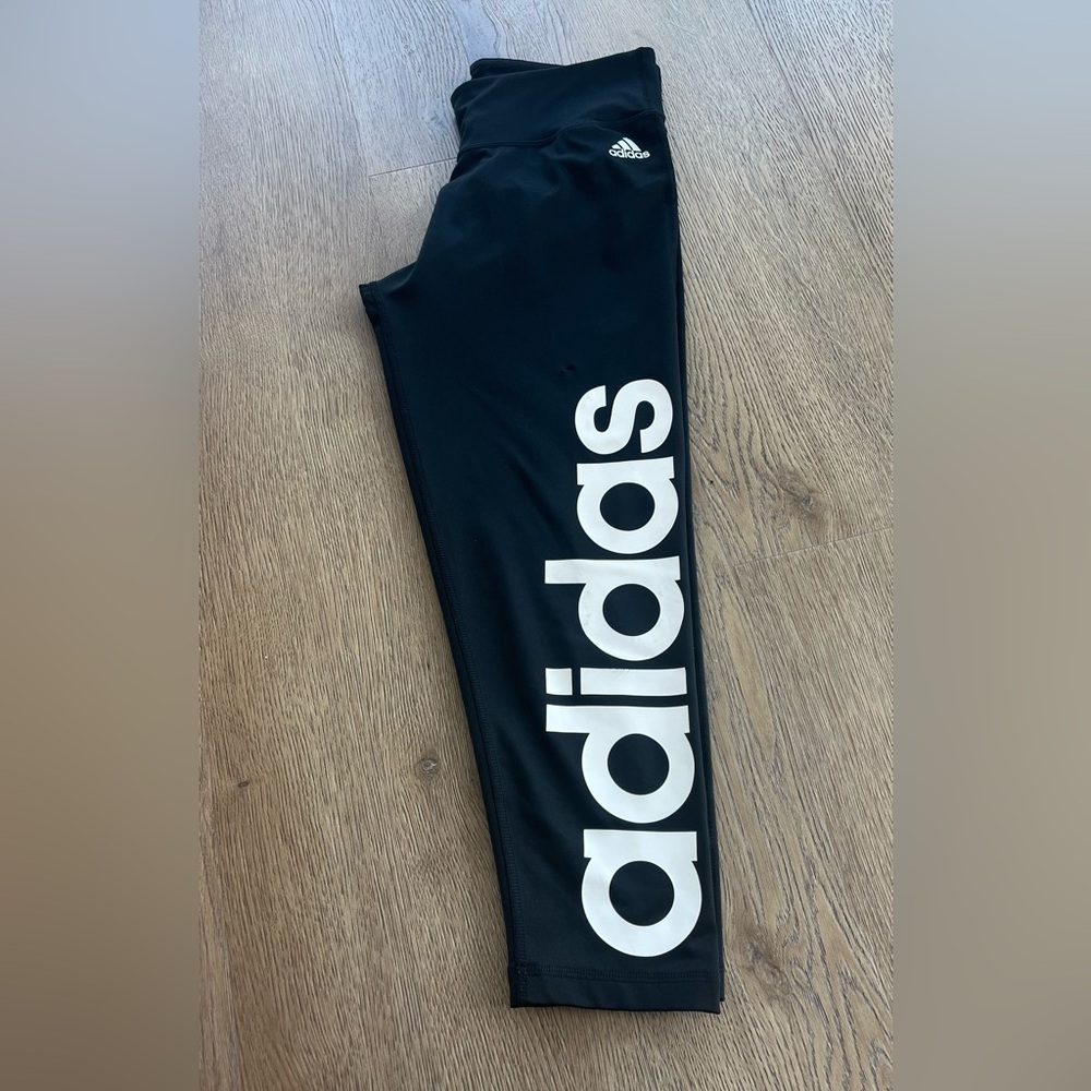 Adidas Sport Tights Size M – Black with Logo